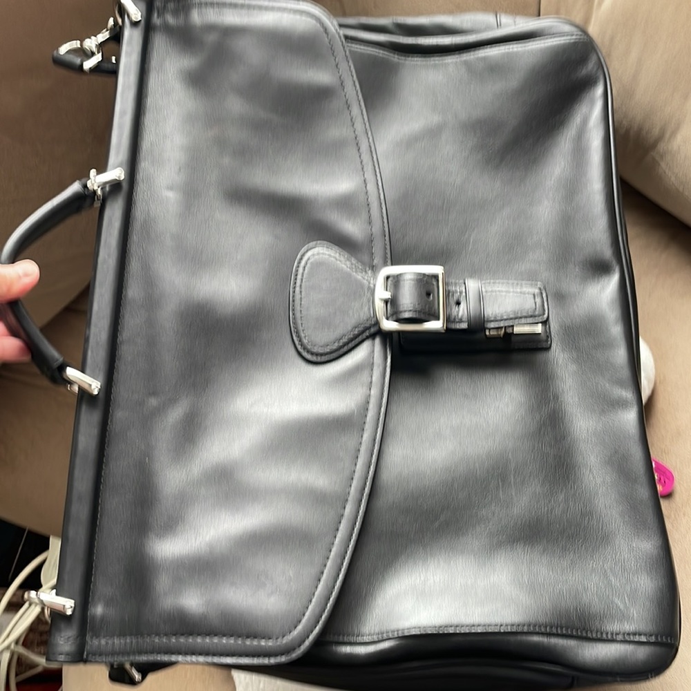 Leather briefcase with compartments - Picture 9 of 13